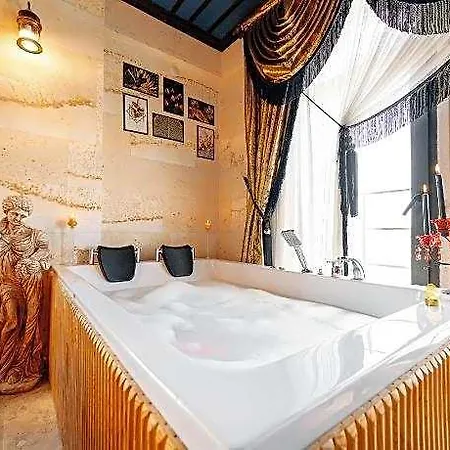Hotel Abra Stone House 3*
