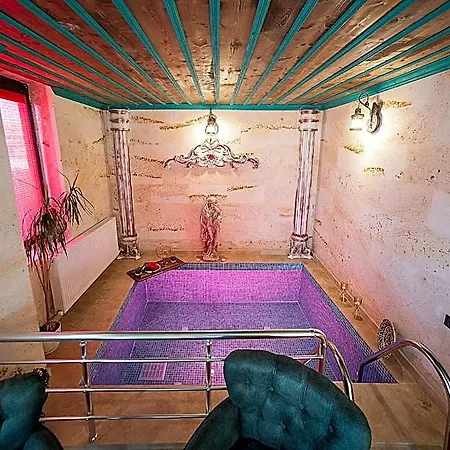 Abra Stone House