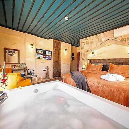 Abra Stone House Hotel