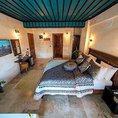 Abra Stone House Bed & Breakfast